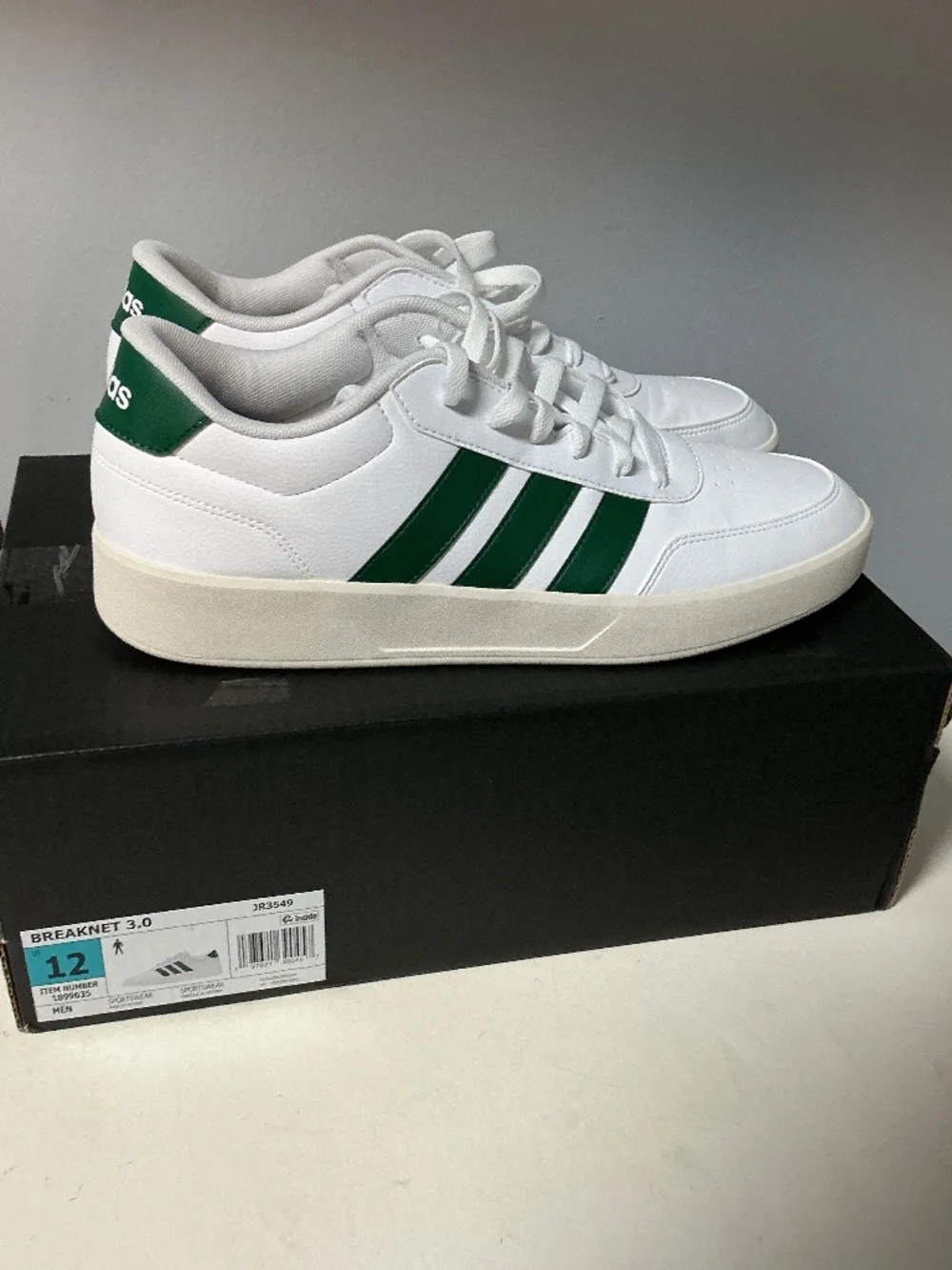 Adidas Breaknet 3.0 Men’s Green and White Sneakers Size 12